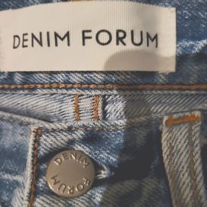 Denim Forum The Joni High Rise Size 31, 29L
